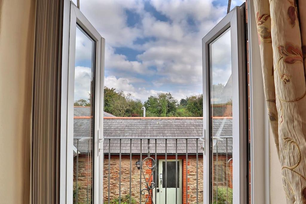 Guest Homes - The Byre Combe Martin Exterior photo