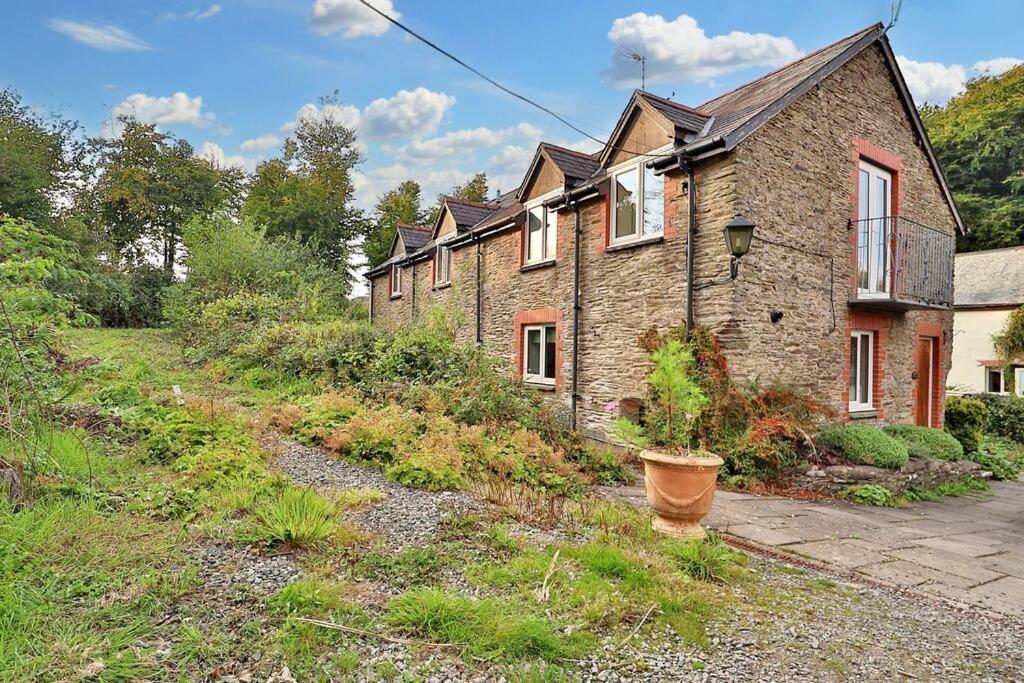 Guest Homes - The Byre Combe Martin Exterior photo